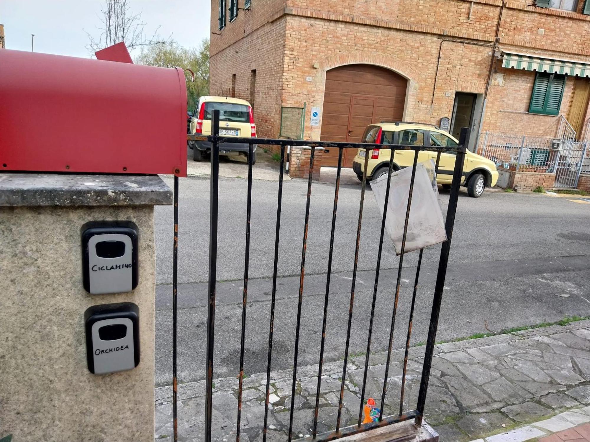 Appartamento Ciclamino Fori Porta Pispini 2 *